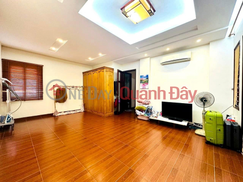 Selling private house on Hoang Ngoc Phach street - Dong Da - 62m * 5 floors - Nhon 13 billion. _0