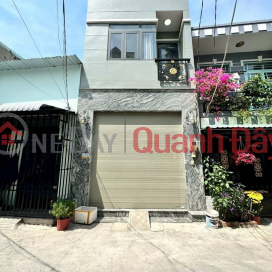 Townhouse in alley 2295 Huynh Tan Phat, 3 floors, only 3.4 billion _0