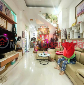 Private house for sale at Pham The Hien, 7x billion, 85m2, 3 bedrooms, 3 bathrooms, with parking space _0