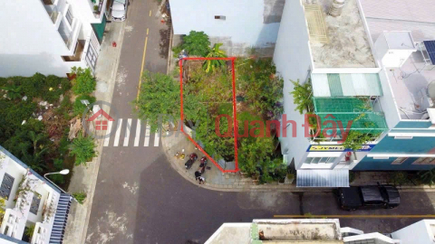 FOR SALE: PRIME CORNER PLOT ON F1 ROAD (849-8266967477)_0