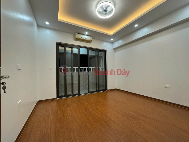 , Please Select Residential, Sales Listings đ 7.5 Billion