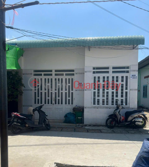 BEAUTIFUL HOUSE - GOOD PRICE - OWNER NEEDS TO SELL House in Tan Hoa Commune, Phu My District, Ba Ria - Vung Tau _0