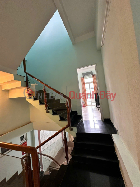 ► 5m wide straight house, 40m to Nguyen Huu Tho street, near Duy Tan, 56m2, 3 solid floors, 5.1 billion Sales Listings