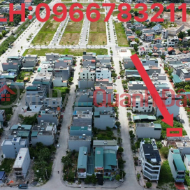 The owner needs to transfer the land lot of tube houses in Bai Muoi resettlement area, p. Cao Thang has the best price in the market. _0