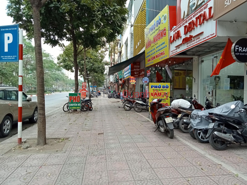 Bán nhà hai mặt tiền phố Ô Chợ Dừa,Đông Đa, 61m 5 tầng, mặt phố lơn, kinh doanh Niêm yết bán