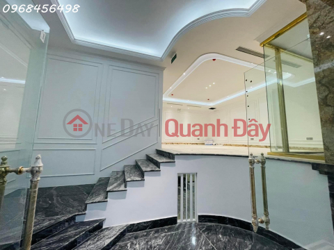 The Owner is selling Office Building, Nguyen Van Cu Street, Long Bien Street, 7 Floors Elevator, Area 175m2, MT near 8m _0