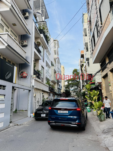 đ 11.79 Billion, **House for sale in Bach Dang car alley, ward 2, Tan Binh; (4.5*17) 3 floors over 11 billion