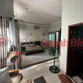 House for sale Huynh Van Banh Ward 17 Area: 42m2, 3 bedrooms, three-story alley Price 5.25 billion _0
