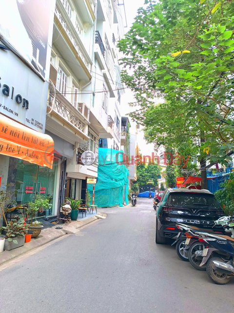 (FRONTAGE 7m) House for sale on HUYNH THUC KHANG, Dong Da. The most beautiful alley, cars can avoid. Area 54m x 4 floors _0