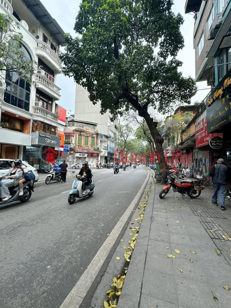 đ 35 tỷ, Bán nhà mặt phố Quán Thánh, 56m2, 6 tầng thang máy, nhỉnh 35 tỷ, vỉa hè rộng, kinh doanh đỉnh