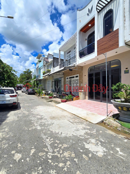 Property Search Vietnam | OneDay | Residential | Sales Listings | Stunning house in Tay Do Cultural Residential Area - 3 bedrooms - Fully furnished with high-end furniture - Price 4.26 billion VND