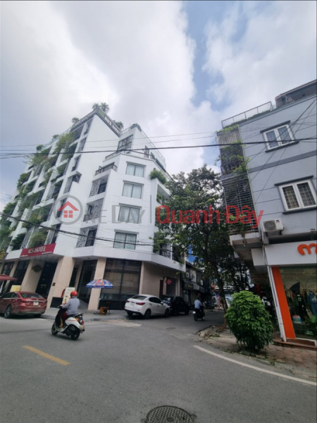 Houses for sale on East Street in Dong Da District. 52m Frontage 4m Approximately 14 Billion. Commitment to Real Photos Accurate Description. Owner Sales Listings