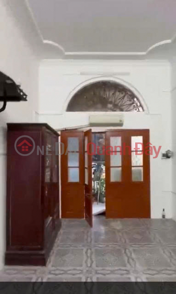 đ 9 Million/ month House for rent in lane 94 Hoang Mai, 60m2, 2 floors, 2 bedrooms, 9 million for family, good student group