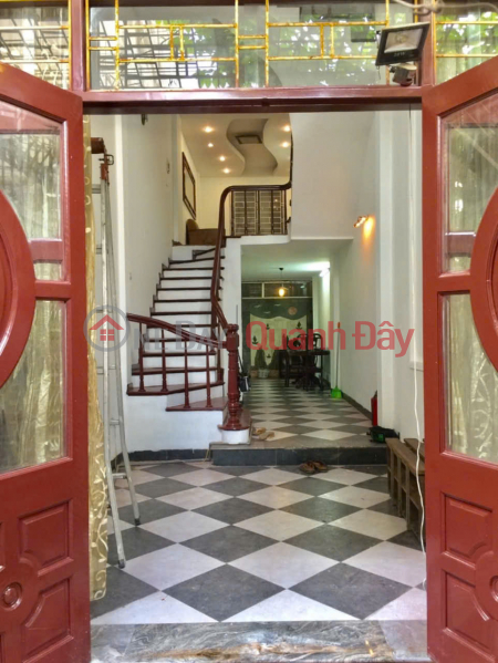 đ 13,3 triệu/ tháng Cho thuê nhà nguyên căn ngõ 645 Vũ Tông Phan, 45m2 x 3 tầng,1 lửng.4 ngủ.3 wc, 13,3 Triệu