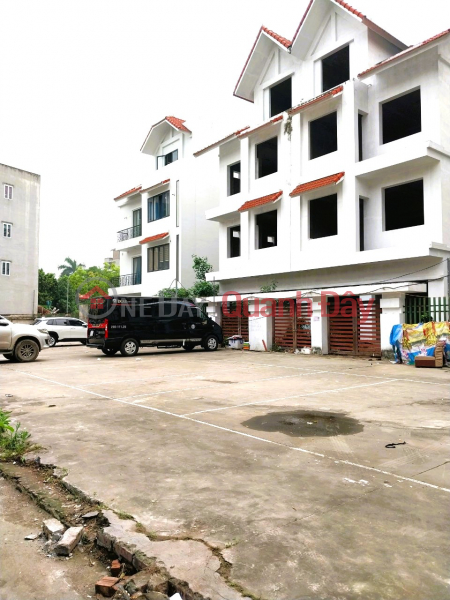 Selling My Dinh Villa 200m2, 4T, 20 billion, in front of the house, the car is parked, the owner needs to sell it urgently Sales Listings