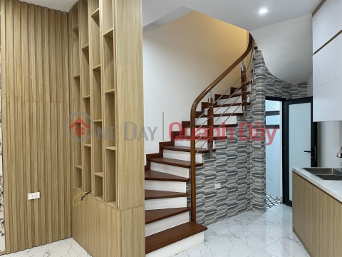 Van Chuong Dong Da private house for sale 55m 4 floors open front near the street beautiful houses right at the corner of 6 billion contact 0817606560 _0
