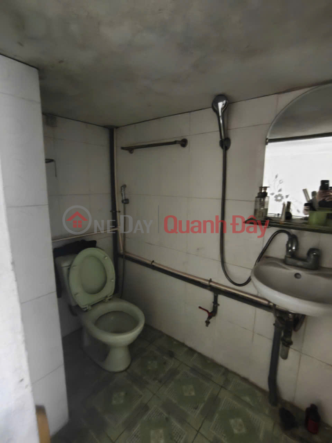 Cần cho thuê nhà 2 tầng có diện tích ~ 20m2 Mặt Đường 63 Quang Trung - Phường Bà triệu - Tp Nam Định. _0