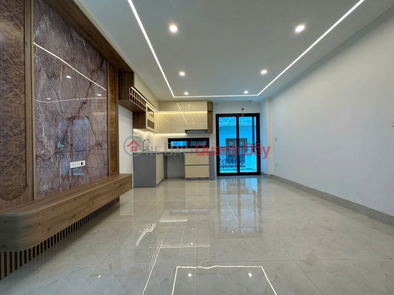 PRIVATE HOUSE FOR SALE IN GIAP NHAT, THANH XUAN, 40M, 8 FLOORS, ELEVATOR, BEAUTIFUL HOUSE, FULL INTERIOR, 13.5 BILLION Sales Listings