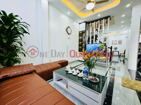 NHÀ ĐẸP 4 TẦNG TRUNG TÂM NGÃ TƯ SỞ 5M RA ÔTÔ RA PHỐ DT:40M2 4 TẦNG 3 NGỦ MT:4M GIÁ:4.98 TỶ _0