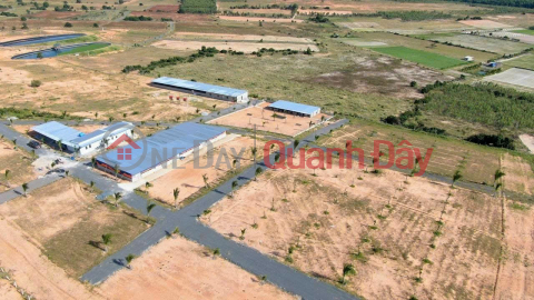 7 sao 8 land next to the agricultural and tourist area, pay 300 million in advance and have the book immediately _0