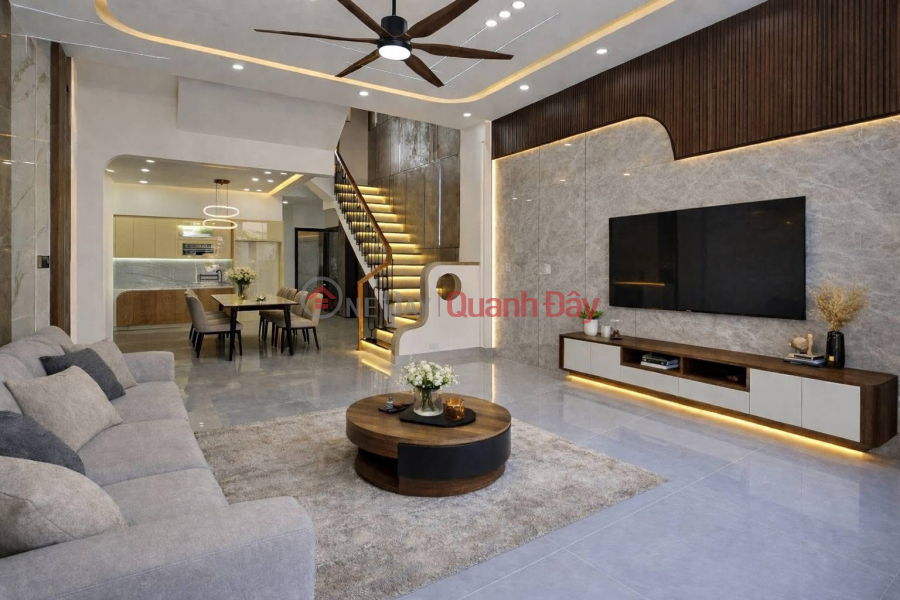 HOUSE FOR SALE, FRONTAGE ON NATIONAL HIGHWAY 1D, GARAGE QUYEN, QUY NHON. CODE: Sales Listings