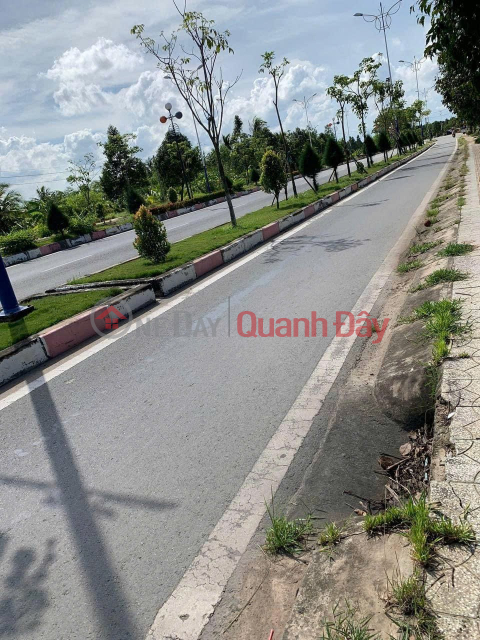 FOR SALE LAND WITH FRONTAGE ON Provincial Road 885, Giong Trom Town, Giong Trom, Ben Tre _0