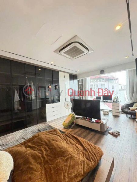 đ 19.5 Billion, House for sale in Ngoc Lam, 2 sides facing alleys, car access to the house, 8.4m frontage, near the flower garden and bus station.