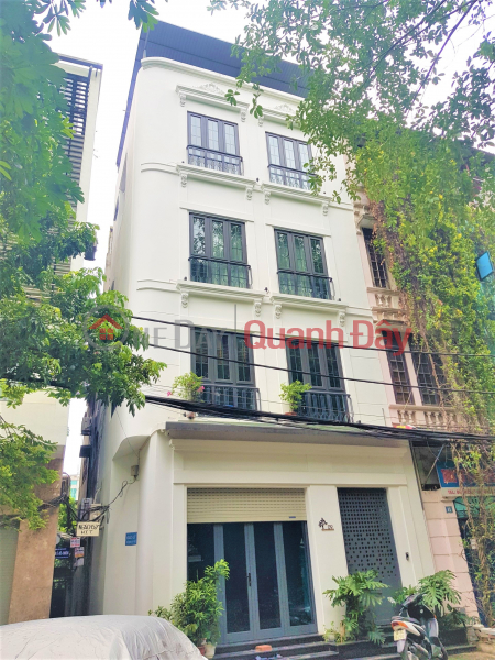 (CORNER UNIT, ALLEY FRONT, CAR, 5m WIDE FRONTAGE) House for sale on NGUYEN CHI THANH, Dong Da, 56m2, 5F Sales Listings