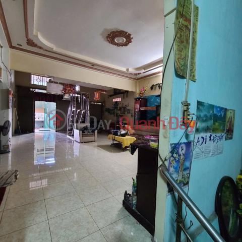 HOUSE OWNED BY ONE OWNER FOR ONE GENERATION - ONLY OVER 30 MILLION VND\/M2. 7.5M FRONTAGE ON ME COC STREET. _0