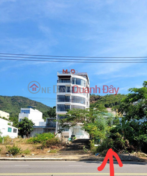 Urgent sale of land with 2 frontages on Pham Van Dong, 10m sea front, Nha Trang City _0
