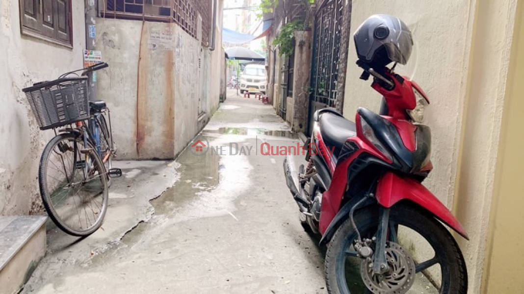 Property Search Vietnam | OneDay | Residential | Sales Listings, House for sale in Cau Giay - 10m by car - Three-storey alley - 62m2 - 4m in area - Corner lot - Nhan 7 billion