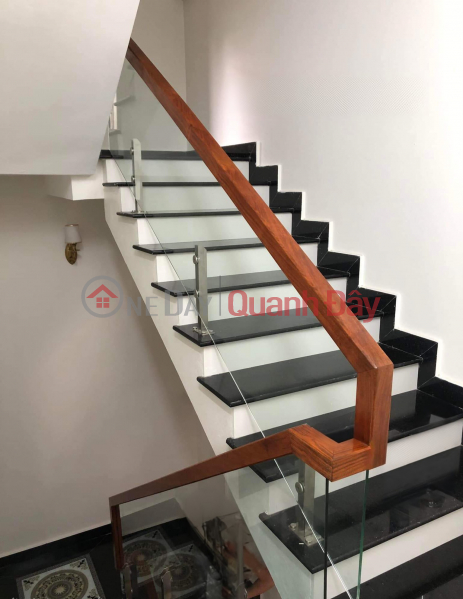 Corner house for rent, Le Van Luong and Khuat Duy Tien streets; 103m2 * 5 floors - 47 million VND., Vietnam, Rental đ 47 Million/ month