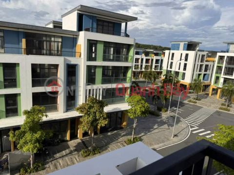 CHÍNH CHỦ BÁN GẤP NHÀ PHỐ LIỀN KỀ KĐT MEYHOMES CAPITAL TRUNG TÂM HỘI NGHỊ APEC _0