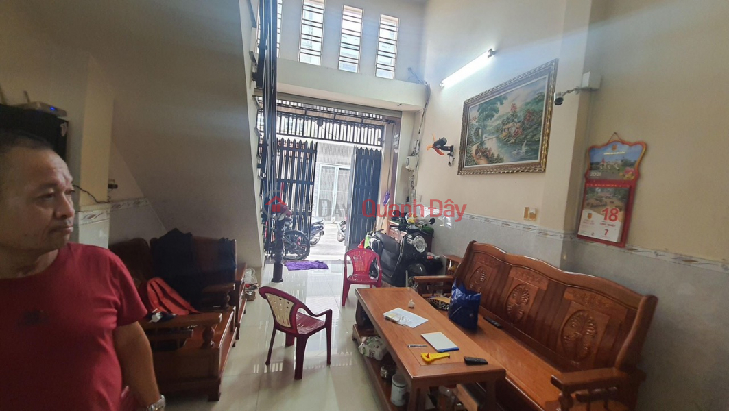 đ 7.8 Billion House for sale with 2 cars, pine Dong Den, Ward 10, Tan Binh, 50m2, Cheap price.