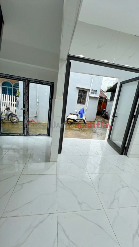 ► Near Tran Cao Van main road, alley 2.5 - 3m wide, 54m2, beautiful 2-story house, 3 bedrooms, 3.45 billion VND _0