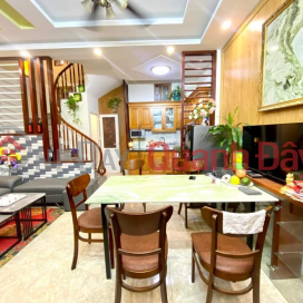 MORE THAN 3 BILLION BEAUTIFUL HOUSES IN THUY KHUE, 5 FLOORS 35M2, A FEW STEPS TO WEST LAKE _0