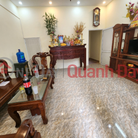 House for sale on Le Hong Phong street, Ha Dong 52m2, CAR, LOT LOC, BUSINESS _0