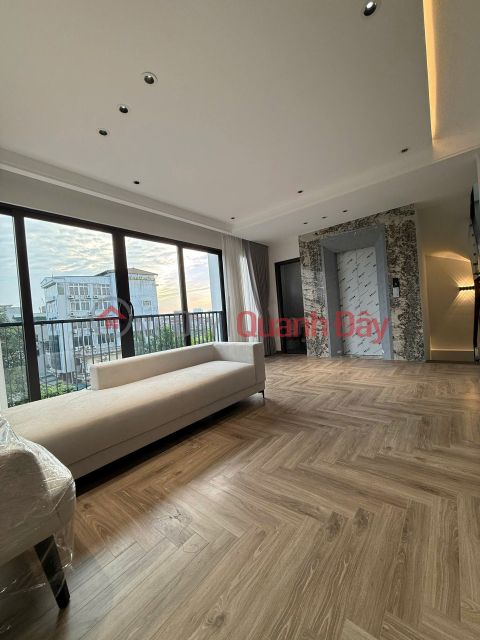 BÁN NHÀ MƯỚI Ô TÔ ĐỖ CỬA Tân Thụy 42m2 X 6 Tầng mặt tiền 7.6m, 15.2 tỷ Long Biên. _0