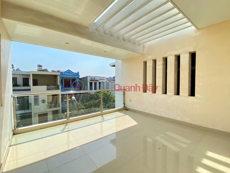 đ 7.9 Billion House for sale in Quan Nam - Kenh Duong, 121m2, 4 floors, independent, PRICE 7.9 billion