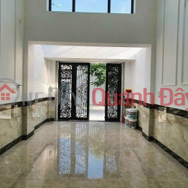 Whole house for rent with 5 floors at 160\/80\/1 Street 1, Long Truong Ward, District 9 _0