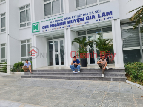 5-storey house with 400m2 floor, 22m road, great business in Trau Quy, Gia Lam. Contact 0989894845 _0