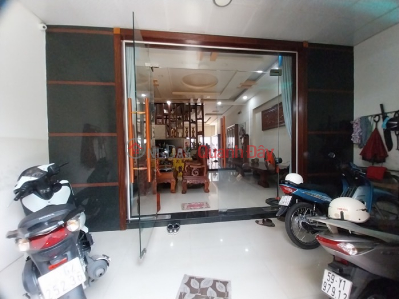 Property Search Vietnam | OneDay | Residential Sales Listings House for sale, living room, 4 floors, area 99m2 (5.5x18) m, located on Nguyen Thi Bup, Tan Chanh Hiep Ward, District 12; price 7.5 billion TL