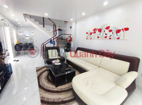 Selling Thu Trung townhouse, 4 floors, very nice corner lot PRICE 2.75 billion extremely shallow alley _0