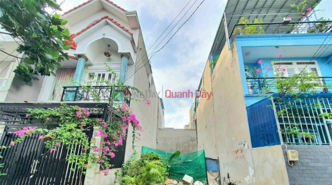 Land lot 5.6m wide, car alley, Dinh Phong Phu street, right next to Tang Nhon Phu B market, District 9, separate certificate 80.6m2, price 5.2 Vietnam Sales, đ 5.2 Billion