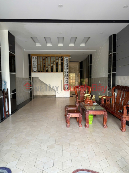 | Làm ơn chọn | Nhà ở, Niêm yết bán | đ 10 tỷ