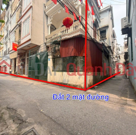 OWNER urgently selling a townhouse at No. 9, Vu Dinh Tung Street, Co Linh Road, Long Bien District, Thach Ban. _0