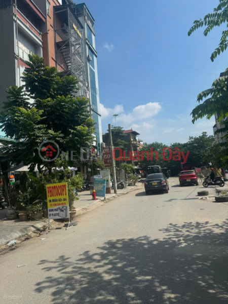 219m2 of land for sale on Dong Me street, Nam Tu Liem district, with a 16.5m frontage, ideal for investment., Vietnam, Sales | đ 114 Billion