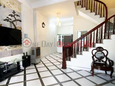SELLING 2-storey house on Lac Long Quan - near West Lake, PRICE 10BILLION, AREA 45m2, CONTACT 083.2865.116 _0