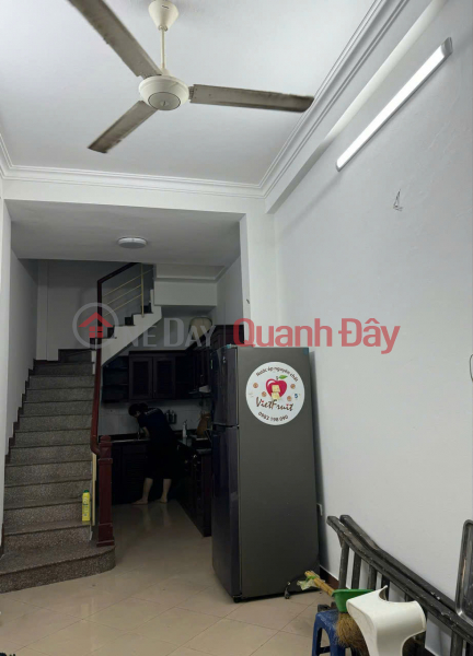 Whole house for rent Nguyen Dinh Chieu Hai Ba Trung 30m2x4 floors, 2 bedrooms with private bathroom. Rental Listings