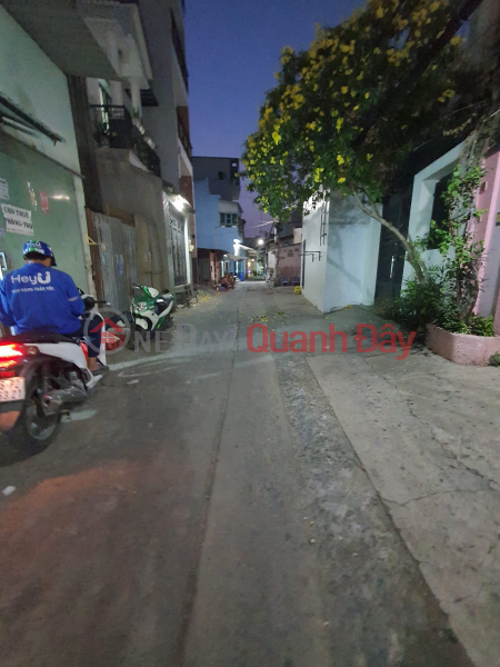 đ 5,2 tỷ, Bán nhà HXH đường Bình Trị Đông, Bình Tân, 50m2, 4.5 x 11, 4 tầng, 4PN, chỉ 5.2 tỷ